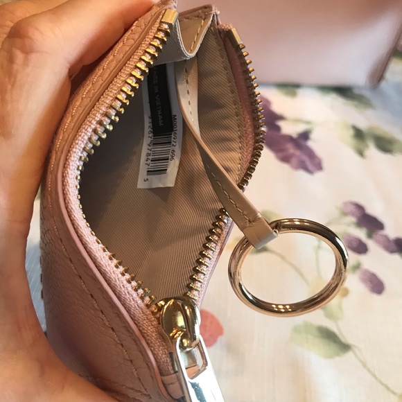 MARC JACOB CROSSBODY BAG WALLET AND PINK POMPOM TAG WITH WALLET BAG TAG LOST - Picture 13 of 17